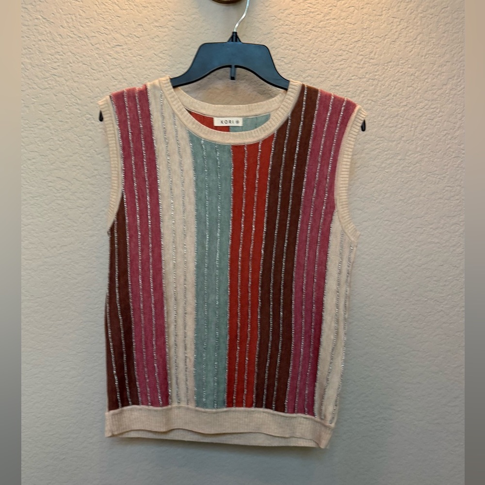 Striped Sleeveless Sweater Top